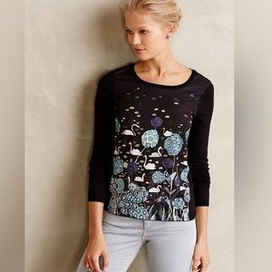 Anthropologie Michelle Morin Swan Print front lightweight sweater in EUC